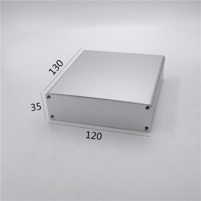 Cina 120*35*130mm Casse elettroniche di alluminio estruso quadrato per sabbiatura in vendita