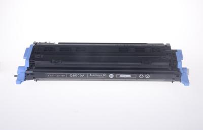 中国 OEM は  2600n 1600 2605dn CM1015 MFP のための Q6000A  色のトナー カートリッジを殻から取り出します 販売のため