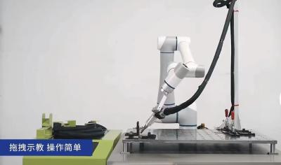 China 1300mm kunnen de waaier Samenwerkingsrobots voor driehoekig en spiraalvormig lassen abb kuka vervangen Te koop