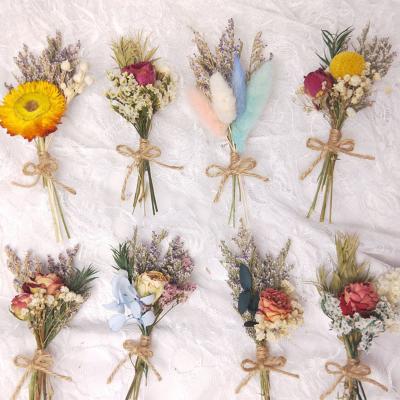 China DREA Touch Natural Dry Flowers 13cm Mini Natural Flower Bouquet For DIY Craft Party Wedding Card Decoration for sale