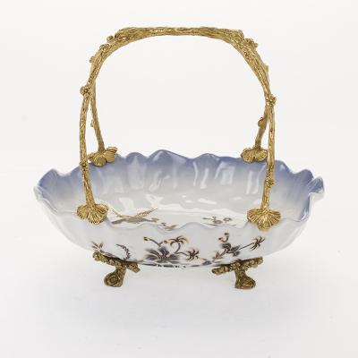 China Wholesale disposable luxury hotelware golden wedding basket shape ceramic fruit bowl for home decoration for sale