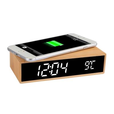 China OEM High Speed ​​Custom Bedroom Alarm Clock Qi 5W 10W 15W Smart Thermometer Logo Bamboo Wooden Desk Table 2 in 1 3 in 1 Wireless Charger for sale