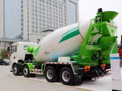 China Sinotruk Howo 10M3 auto-carregamento de cimento de betão misturador de caminhão com bomba à venda