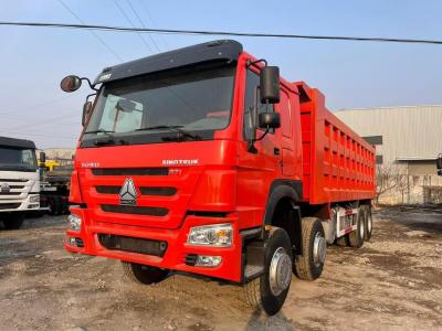 Chine Howo Marque 8x4 Camion à ordures 375 chevaux Transmission manuelle Diesel Carburant Nouvelle condition pour la construction en Afrique à vendre