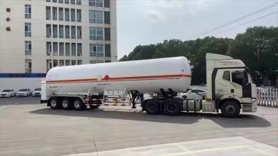 Cina CIMC S30408 Q345R 3 assi sospensione aerea Risti di atterraggio Leg 50# trazione Pin LNG Tanker Truck in vendita