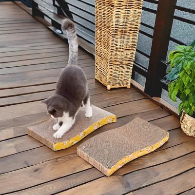 中国 オーダーメイド 波紋型猫の掻き立て器 持続可能な猫の掻き立て器 ポストとボード 販売のため