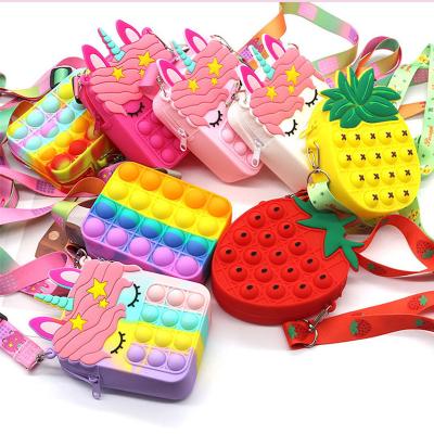 China 100% eco-friendly hot sale 2021 fashion small kid cute silicone kid coin chain purses and unicorns grill pop up purse handbags for sale