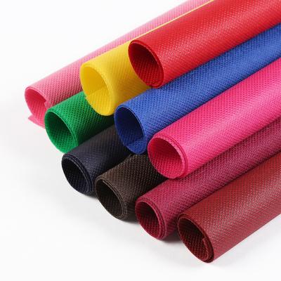 China Waterproof Waterproof Tablecloth PE Film Laminated Nonwoven Fabric Roll for sale