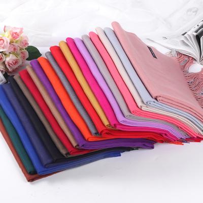 China No Gutter 2021 Solid Color Wholesale Custom Fashion Keep Warm Design Scarves Ladies for sale