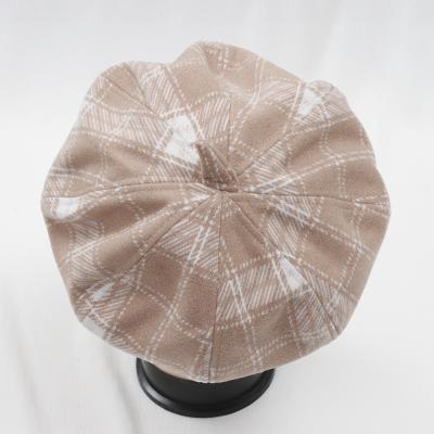 China Autumn Vintage Plaid Plush Women Plaid Women Hats Beret Decorative High Quality 2021 Fashion for sale