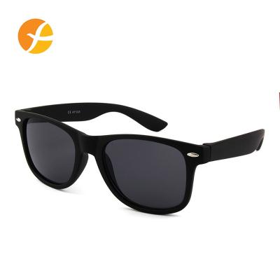 China 2022 Hot Sale High Quality Gradient Uv400 Mens Womens Summer Outdoor Sunglasses Fashionable For All Adult for sale