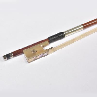 China Handmade Violin High Grade Horse Hair Sandalwood Round Violin Bow In Stock for sale