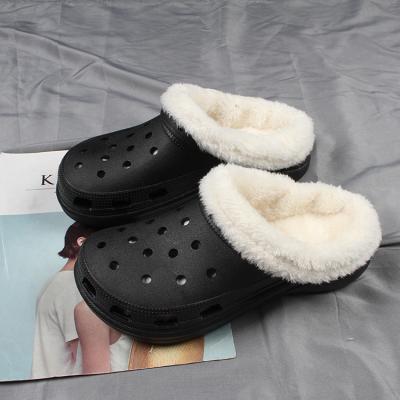 China Breathable Morden Style Winter Men Furry Garden Shoes Girls Women Nurses Warm Fur Blocks Heeled Sandals for sale