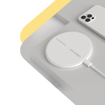 China New Design Mobile Phone Support Protective Qi Fast Charging 15W Magnetic Wireless Charger For Airpods Mobile Phone for sale