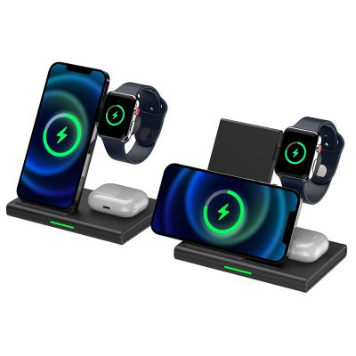 China Mobile Phone 2021 New Style Portable Magnetic Quick Fast Wireless Charger For Iphone 12 pro 3 in 1 Wireless Charging Station for sale