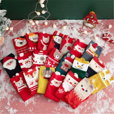 China Christmas Socks 2020 Hot Sale Christmas Socks Knitting Cotton 4 Pairs In A Gift Box Fashion Printing Women Mid Length Socks for sale