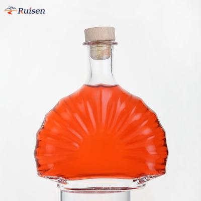 China Clear Beverage 500ml Vodka Bottle 700ml Custom Vodka Bottle Wine Bottles Wholesale for sale