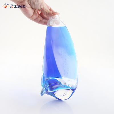 China Unique Shaped Beverage 700ml Triangle Glass Wine Bottles Triangle Shape Vodka Bottle for sale