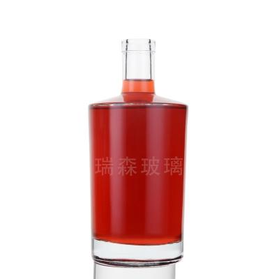 China Custom Beverage Vodka Bottle 750ml Glass Vodka Whiskey Glass Custom Bottle for sale