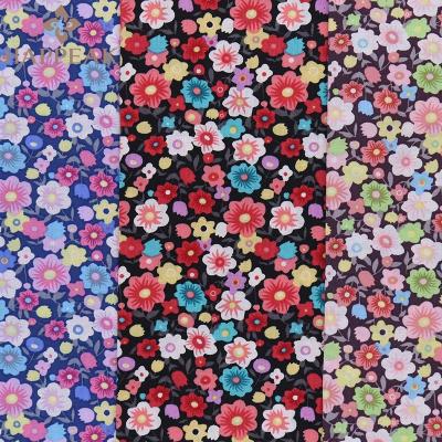 China Lightweight High Quality 100% Printed Cotton Poplin Pattern Floral Print Cotton Fabric Shrink-Resistant for sale