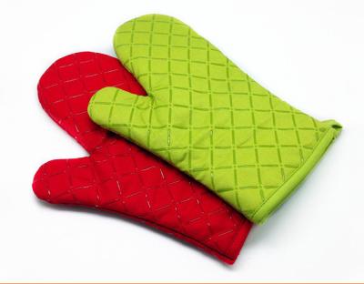 China 2020 Kitchen Bestselling Microwave Oven Gloves Heat Resistant Silicone Heat Insulation for sale