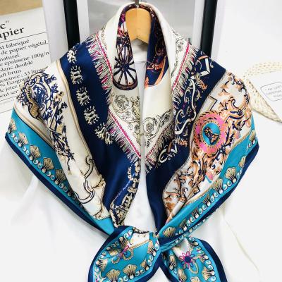 China Autumn and winter spring summer fashion gift scarf small square women's towel 100% silk scarf silk lightly for sale