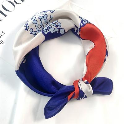 China All-match spring autumn and winter thin fashion silk scarf small square women's square silk scarf towel for sale