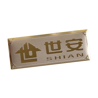 China Custom Embossing Europe Brand Car Metal Logo Aluminum Stainless Metal Name Plate 3D Embossing Brass Plate for sale