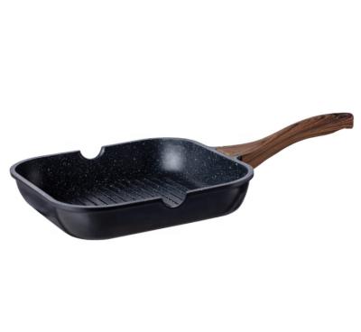 China Sustainable Kitchen Accessories Wholesale Cookware Durable Nonstick Frying Pan for sale