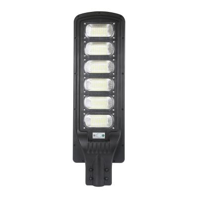 Chine 200w Système solaire Lumière de rue LED Lampe de rue Panneau solaire Polycristallin à vendre