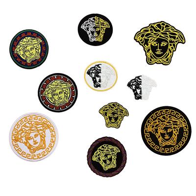 China Cheap price fashion embriodery patch for clothes character pattern jellyfish patch small self-adhesive patch badge embroidered free cloth patch for sale