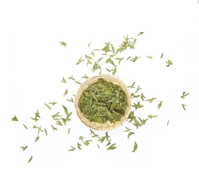 China A Premium Flat Type Bud Handmade Saute Organic Fresh High Quality Early Spring Green Tea for sale