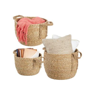 China Sustainable Hot Sale Handles Woven Rope Straw Home Storage Bins Round Baskets for sale