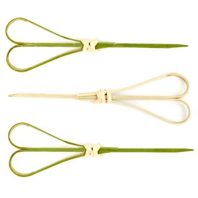 China Non-Stick Different Shape Natural Bamboo Fruit Picks Looped Knot Sticks Bamboo Knot Spikes Peach Heart Picks for sale