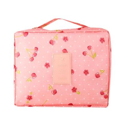 China Zippered Fashion High Capacity Travel Cosmetic Bags Polyester Lady Waterproof Cosmetic Storage Travel Bags With Logo for sale