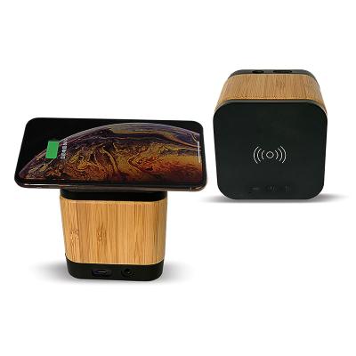 China 99% 2021 Smart Phones 2 In 1 Desktop Eco-friendly Bamboo Wireless Charger With Speakerphone for sale