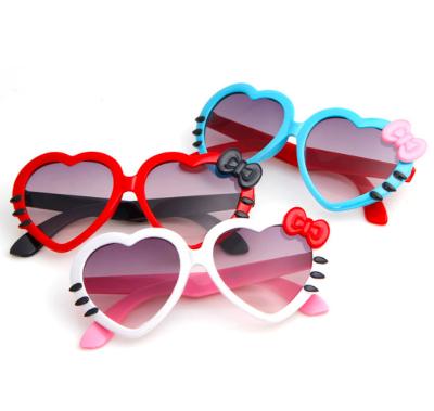 China Heart Shaped UV Proof Heart Shaped UV Proof Flexible Fashion Sunglasses Baby Kids Cute Safety Eyewear for sale