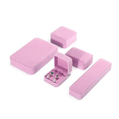 China 2021 Portable Jewelry Display FORTE Luxury New Arrival Luxury Pink Velvet Earring Gift Ring Packaging Boxes for sale