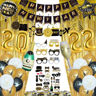 China Fun 93 Pcs Happy New Year Party Supplies 2022 Happy New Year Banner Balloons Golden Ratio Balloons Glass Happy New Year Swirls for sale