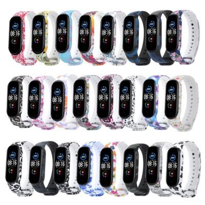 China Straps For Xiaomi MI Band 5 Strap 6 For Xiaomi MI Band 6 5 4 3 Silicone Sport Wristband Wristband Replacement For Xiaomi Band 3 MiBand 4 Colorful 5 Wrist Strap for sale