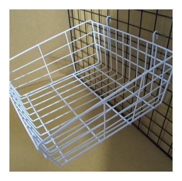 China Clothing Brass Under Basket Wire Storage Basket For Kitchen Pantry Desk Shelf for sale