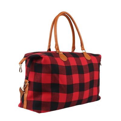 China Fashion Buffalo Plaid Weekender Duffle Bag Wholesale 2 Way Tether Tote Bag Red Plaid Large Fleece Tote Tote for sale