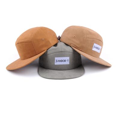 China COMMON Custom Design Hat Woven Label White Suede 5 Panel Hat for sale