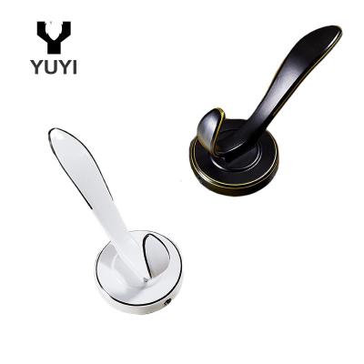 China Modern Classic Single Stocked Metal Hook Clothing Bag Hanger for sale