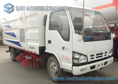 Chine 120hp rapides du camion 4 x 2 de route d'espace libre de la poussière d'Isuzu 4000L 4000KG 88kw/ à vendre