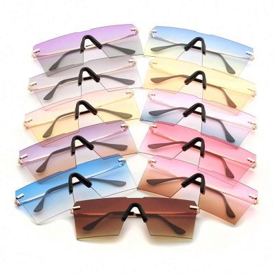 China Designer Rimless Oversized Sunglasses Big Frame UV Protection Made in China Cross-Rim Walk Sunglasses with Rhinestones Metal Frame for sale