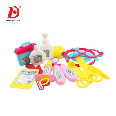 China HUADA 2021 Plastic Children Learning Educational Role Play Set Plastic Children Pretend Doctor Suitcase Game Toy for sale