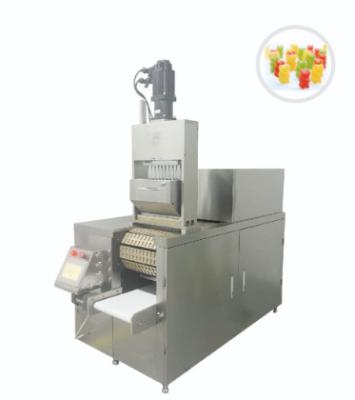 Cina FP-40 Samll Soft Jelly Bear Gummy Candy Machine Automatica Con Sogar in vendita