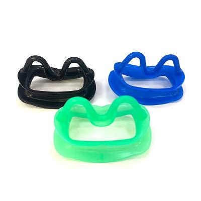 China For Commercial Autoclavable Soft Orthodontic Soft Orthodontic Retractor Tooth Mouth Opening Silicone Lip Inner Cheek for sale