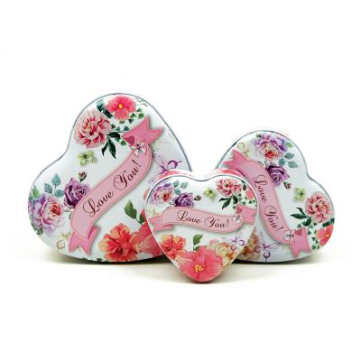 China Candle / Metal Heart Shaped Wedding Candy / Gift Tin Box For Gifts Packaging With Window Lid for sale